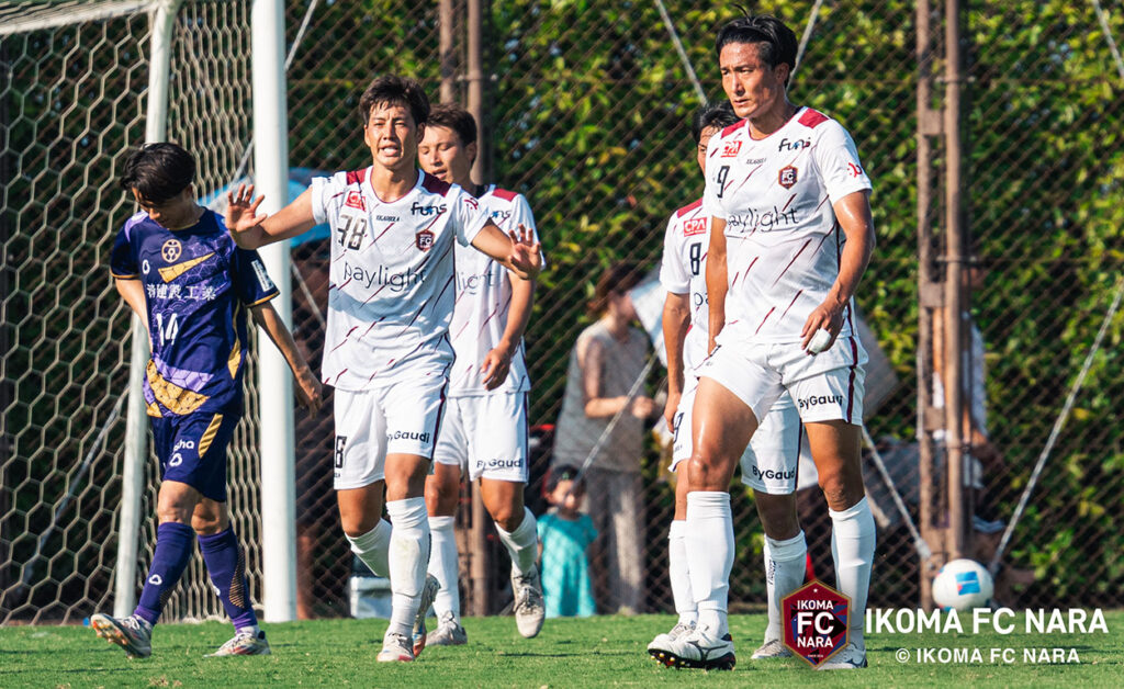 笑顔なき、4得点での勝利。播戸竜二社長の檄に、10分間の猛攻とミス絡みの2失点。手応えと課題と悔しさを胸に